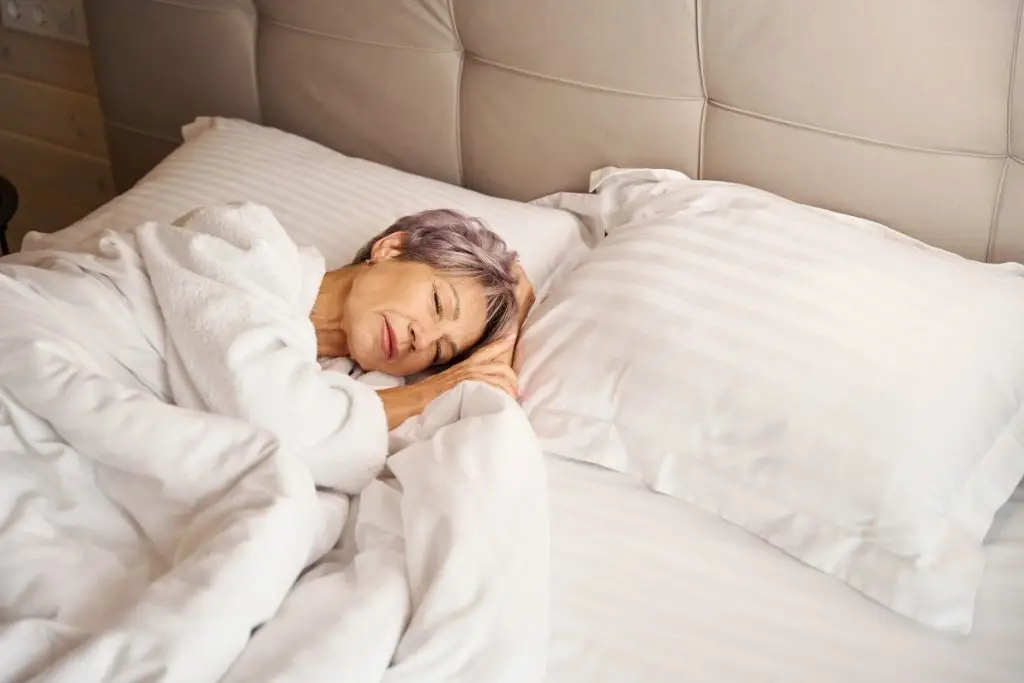 How Adjustable Beds Benefit Older Adults